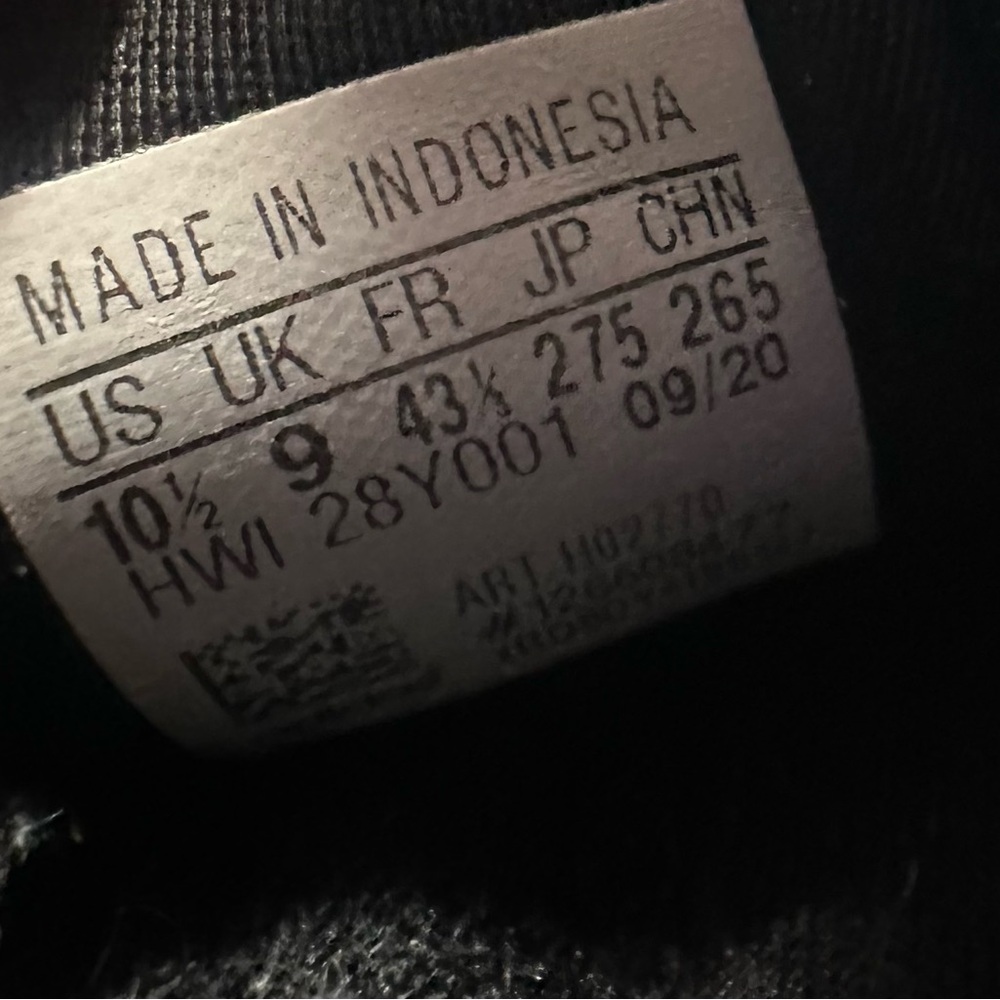 Adidas Black Slip-On Cloudfoam - Picture 2 of 5